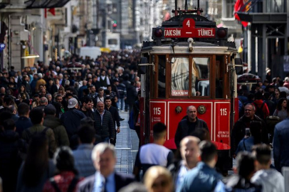 Türkiye'nin kadın nüfusu 2026'da erkekleri geçecek